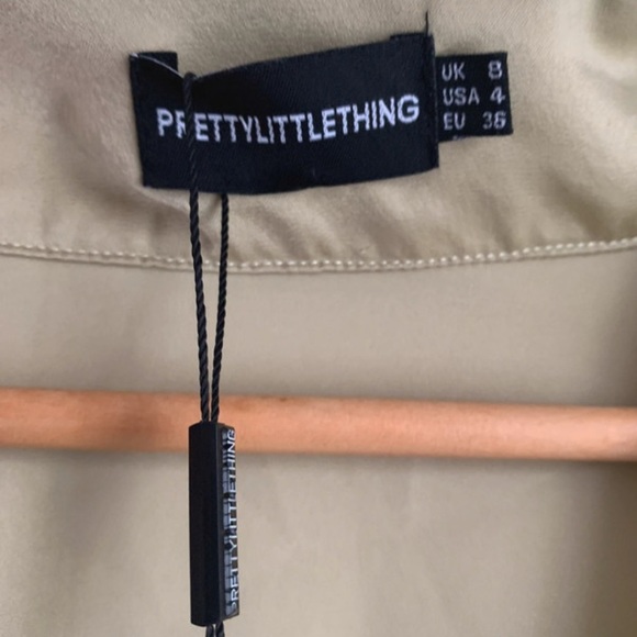 Bnwt pretty little thing size 8 satin sage green top - Picture 5 of 7